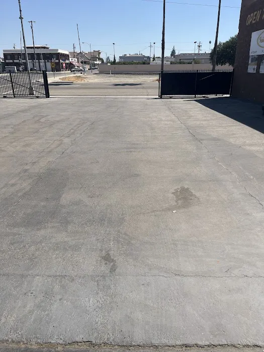 Pacific Tire Selma 6