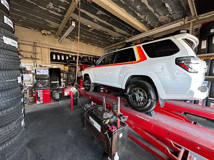Camacho Tires 4