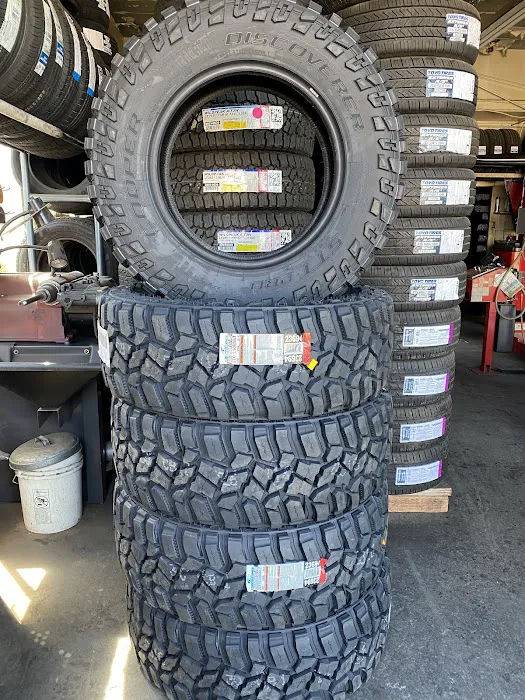 Camacho Tires 6