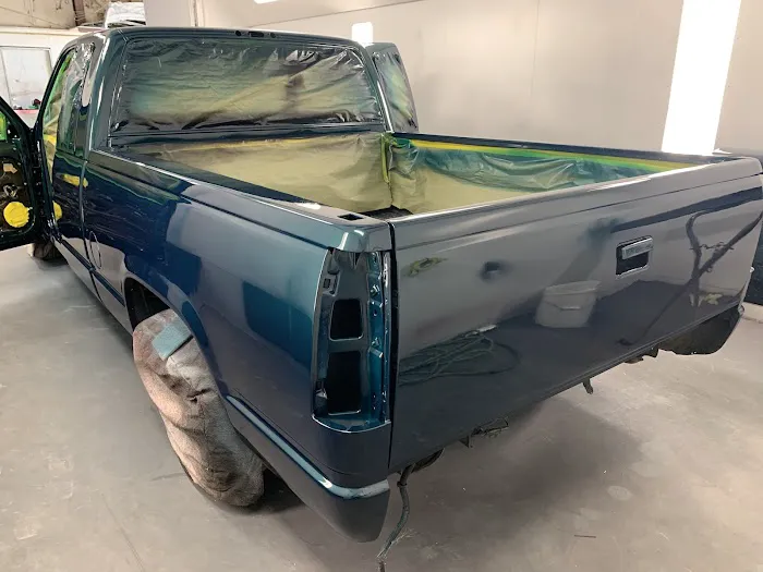 Collision Center Body & Paint 7
