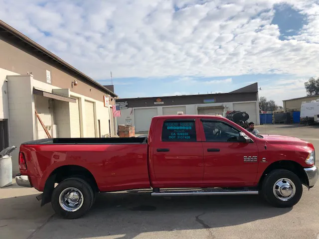 Chuy's Autobody And Collision Inc 1