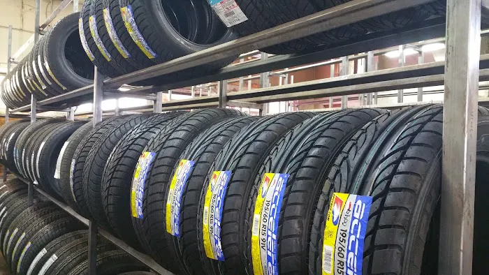 A & L Tire Shop 7
