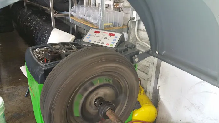 A & L Tire Shop 8
