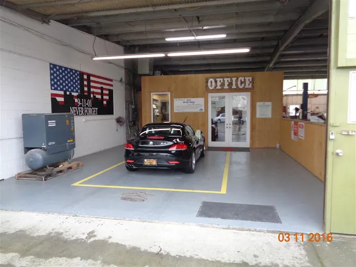 Gus' Body Shop 9