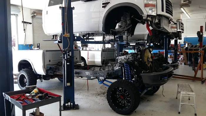 Zylstra Automotive & Diesel 3