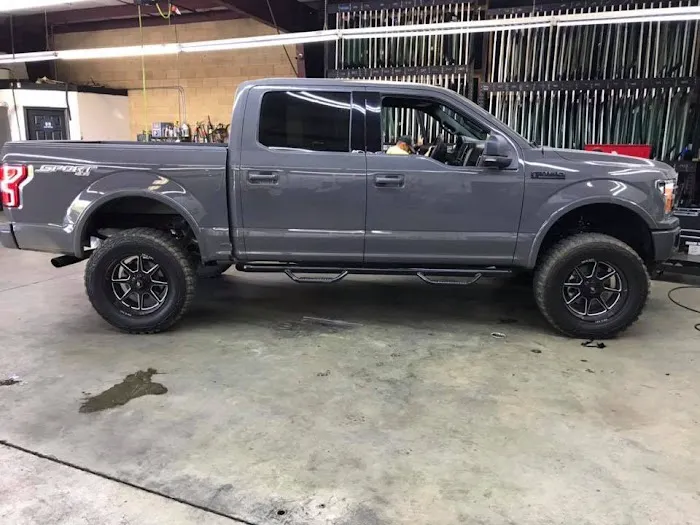 Best Auto Glass & Window Tint 3