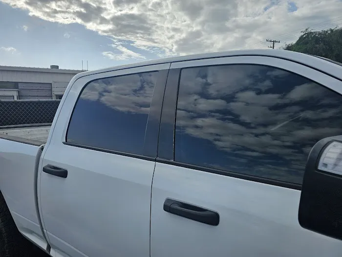 Best Auto Glass & Window Tint 9