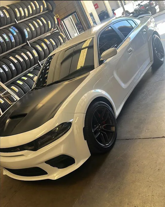 Cesar's Tire Shop 4