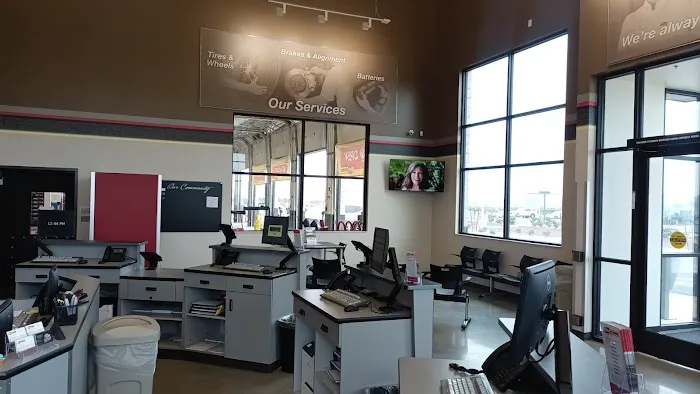 Les Schwab Tire Center 2