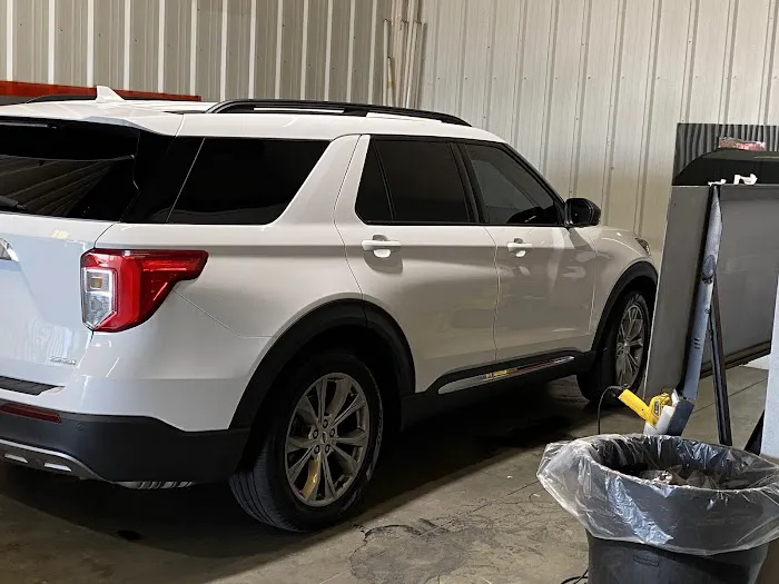 VISALIA WINDOW TINT AND AUTO GLASS 4