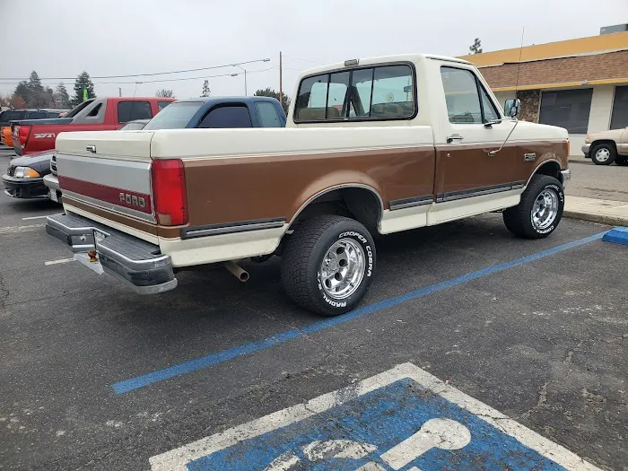 Quarter Mile Smog and Auto Repair/Tires/Clean Truck Inspection 3