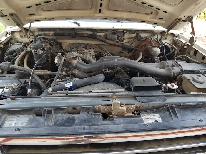 Quarter Mile Smog and Auto Repair/Tires/Clean Truck Inspection 6