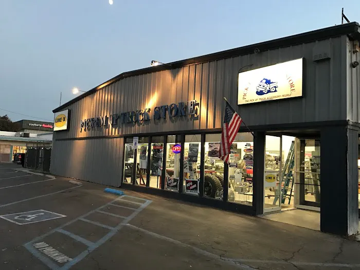 Pick-Em Up Truck Store of Tulare 4