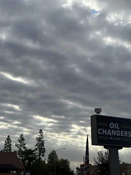 Oil Changers & Car Wash 1