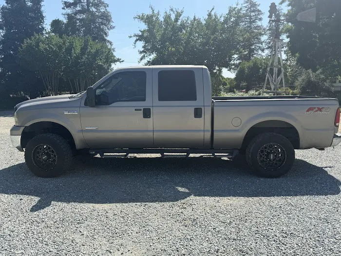 Rays' Tint shop LLC 1