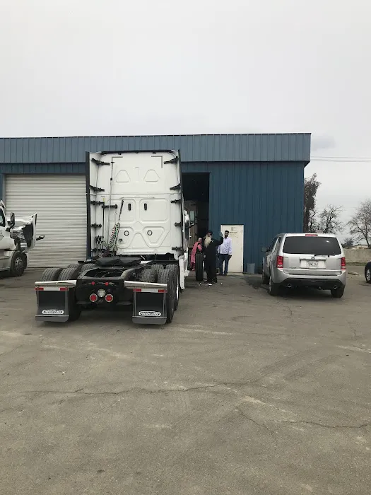 Golden Truck and Trailer Repair inc 3