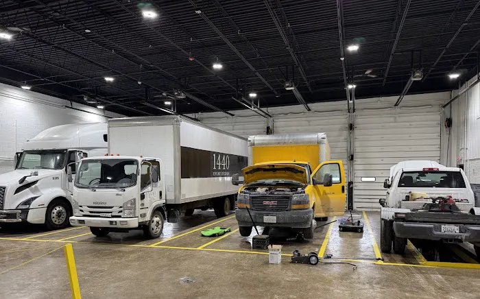 Fleet Master Truck & Trailer Repair 1