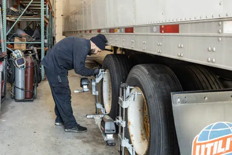 Merx Truck & Trailer - Melrose Park, IL 8