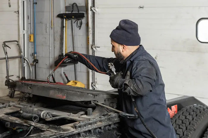 Merx Truck & Trailer - Melrose Park, IL 6