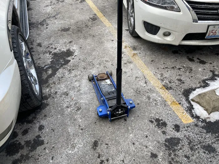 Speedy Tire Shop 3