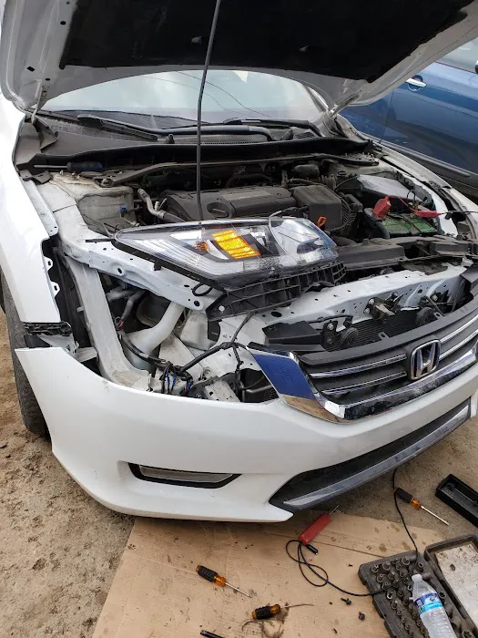 Johnnys Tires and Auto Repair 3
