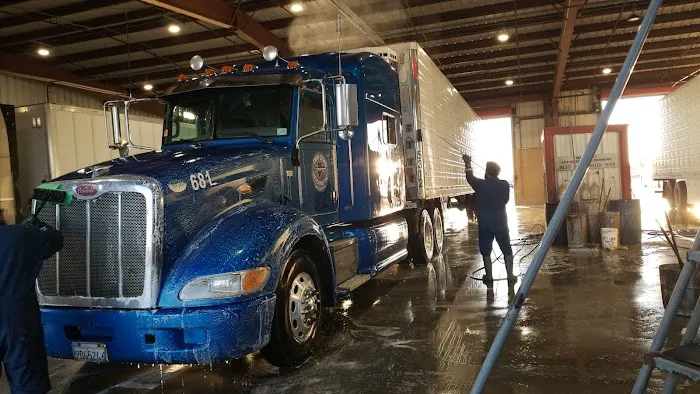 United Truck Service and Wash 1