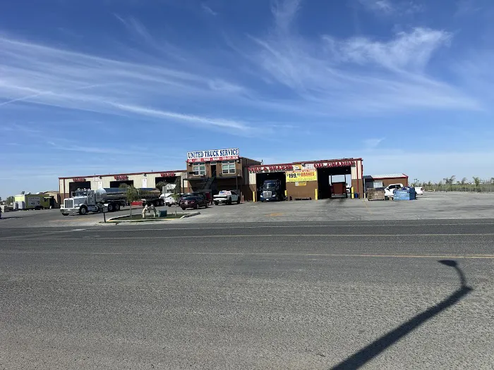 United Truck Service and Wash 6