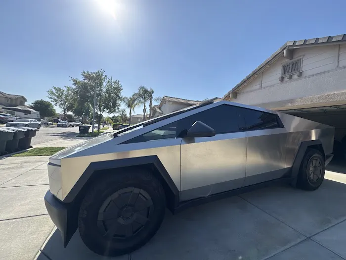 Black Diamond Autoglass and Tint LLC 0