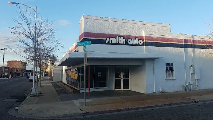 Smith Auto Parts (Visalia) 4