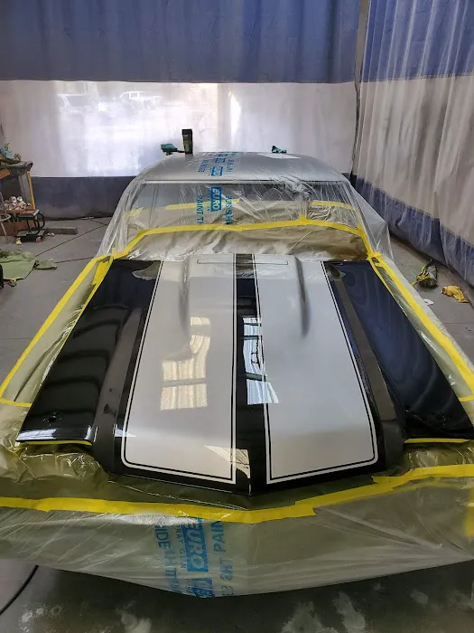Mariscal Service Body Shop 5
