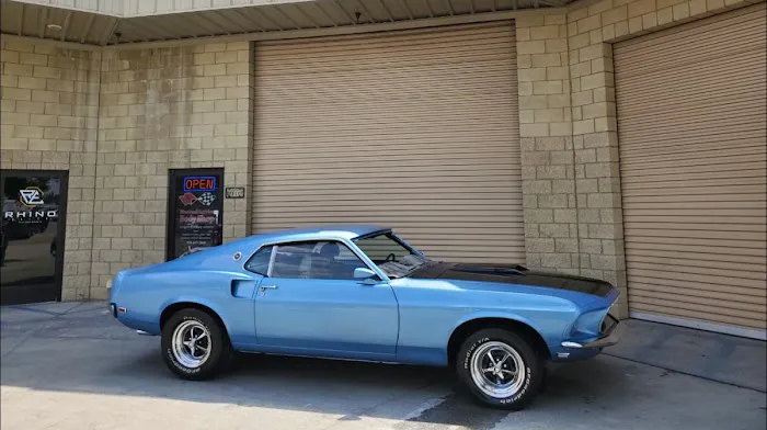 Mariscal Service Body Shop 9