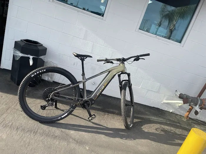 Giant Chevrolet Parts Department 4