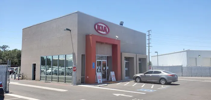 Visalia Kia Service Center 6