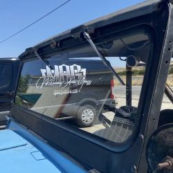 Macias Auto Glass ico