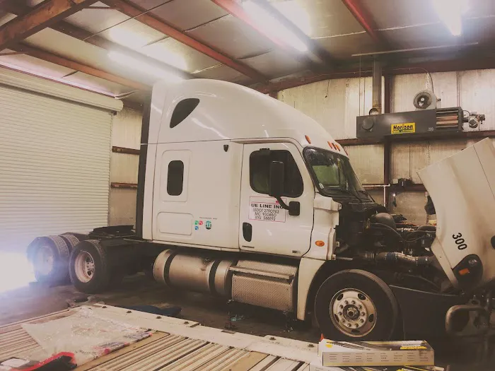 LVD TRUCK & TRAILER REPAIR 9