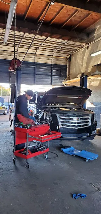 Amigo's Auto Repair 0