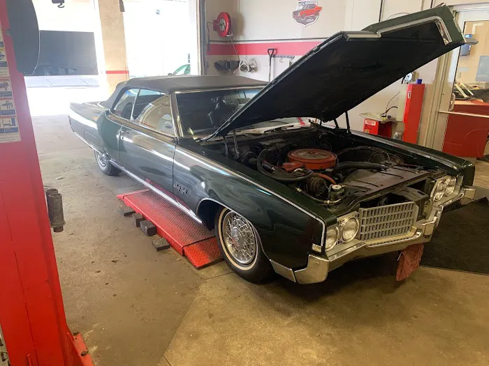 Rad Air Complete Car Care and Tire Center - Downtown Cleveland 2