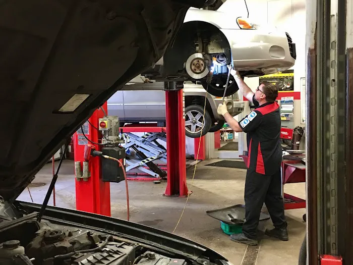 Rad Air Complete Car Care and Tire Center - Downtown Cleveland 6