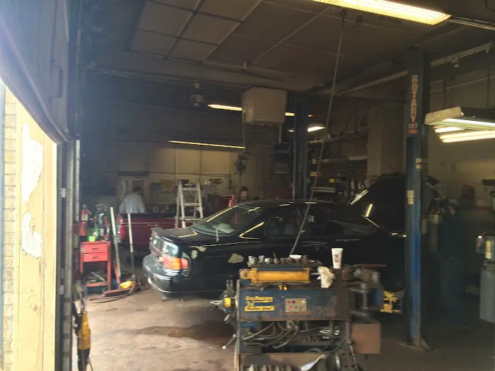 Mr C & Me Auto Service Center 4