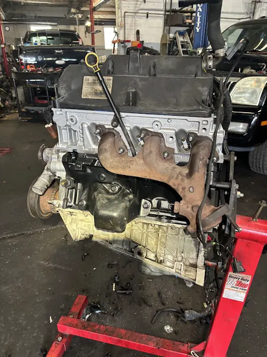 San Isidro Auto Repair 8