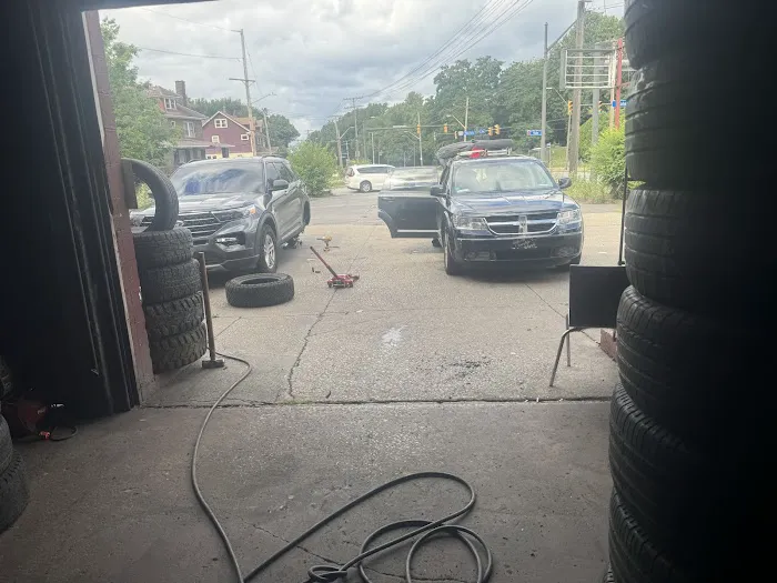 saintClairnewandusedtires 4