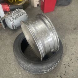 Moe's Tire Center ico