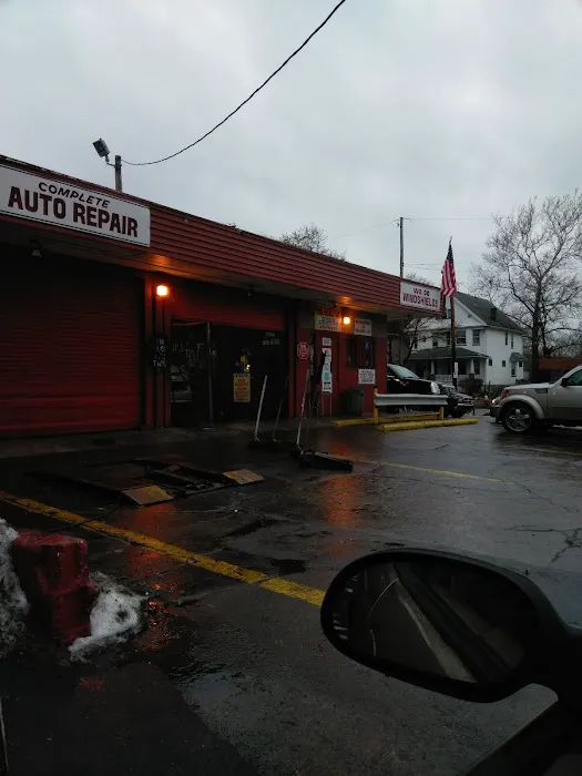 Moe's Tire Center 3 8