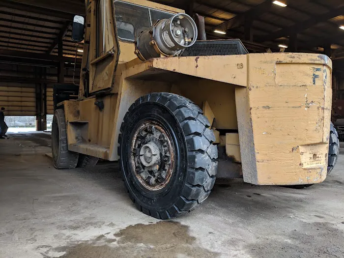 Mobile Lift Truck Tire Co 4