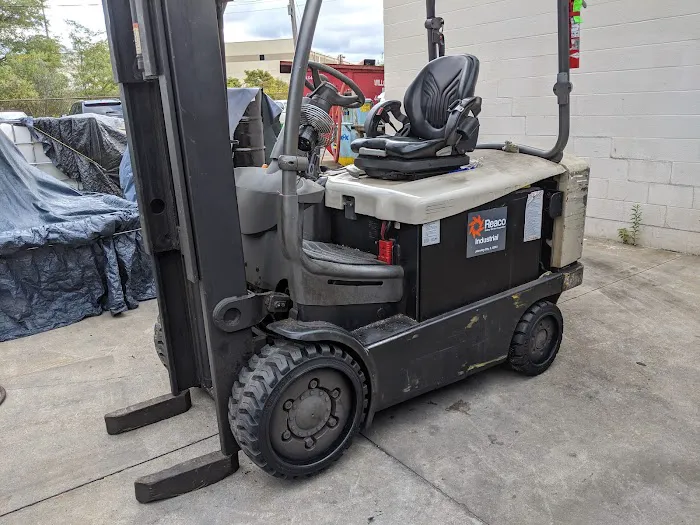 Mobile Lift Truck Tire Co 6