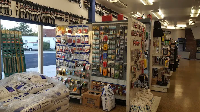 Detroit Auto Parts Plus/South 4