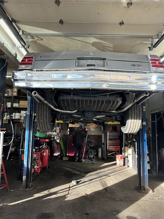 CHAPMAN AUTO SVC & MUFFLER 2