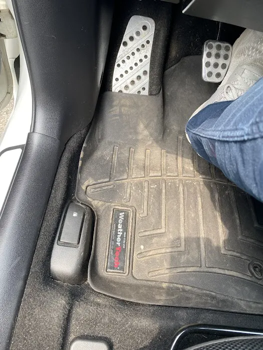 Bruce's Automotive 6
