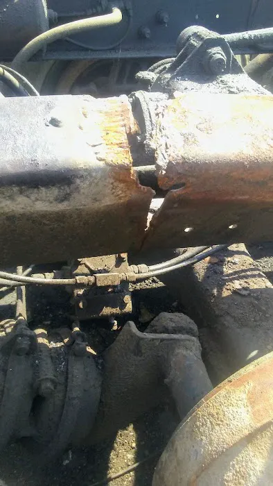 JR's Trucks and Parts 3