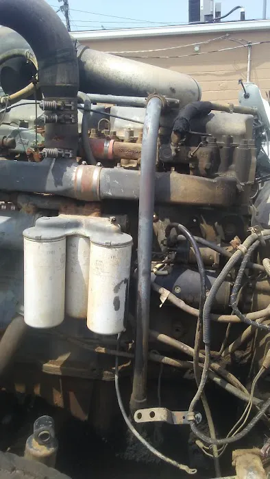 JR's Trucks and Parts 7